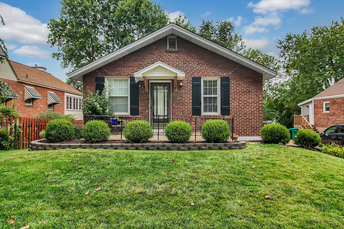 8616 Joseph Ave., Brentwood, MO 63144 - $219,900 - UNDER CONTRACT!
